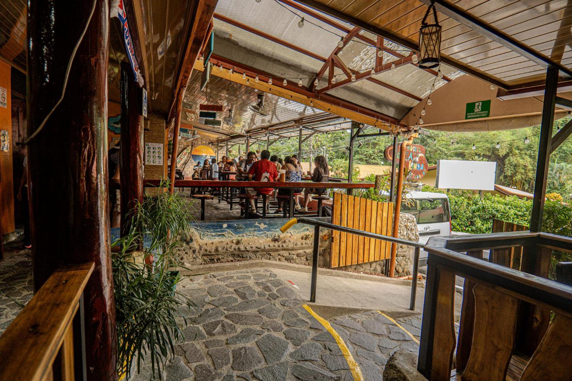 Costa Linda Art Hostel Manuel Antonio Dış mekan fotoğraf