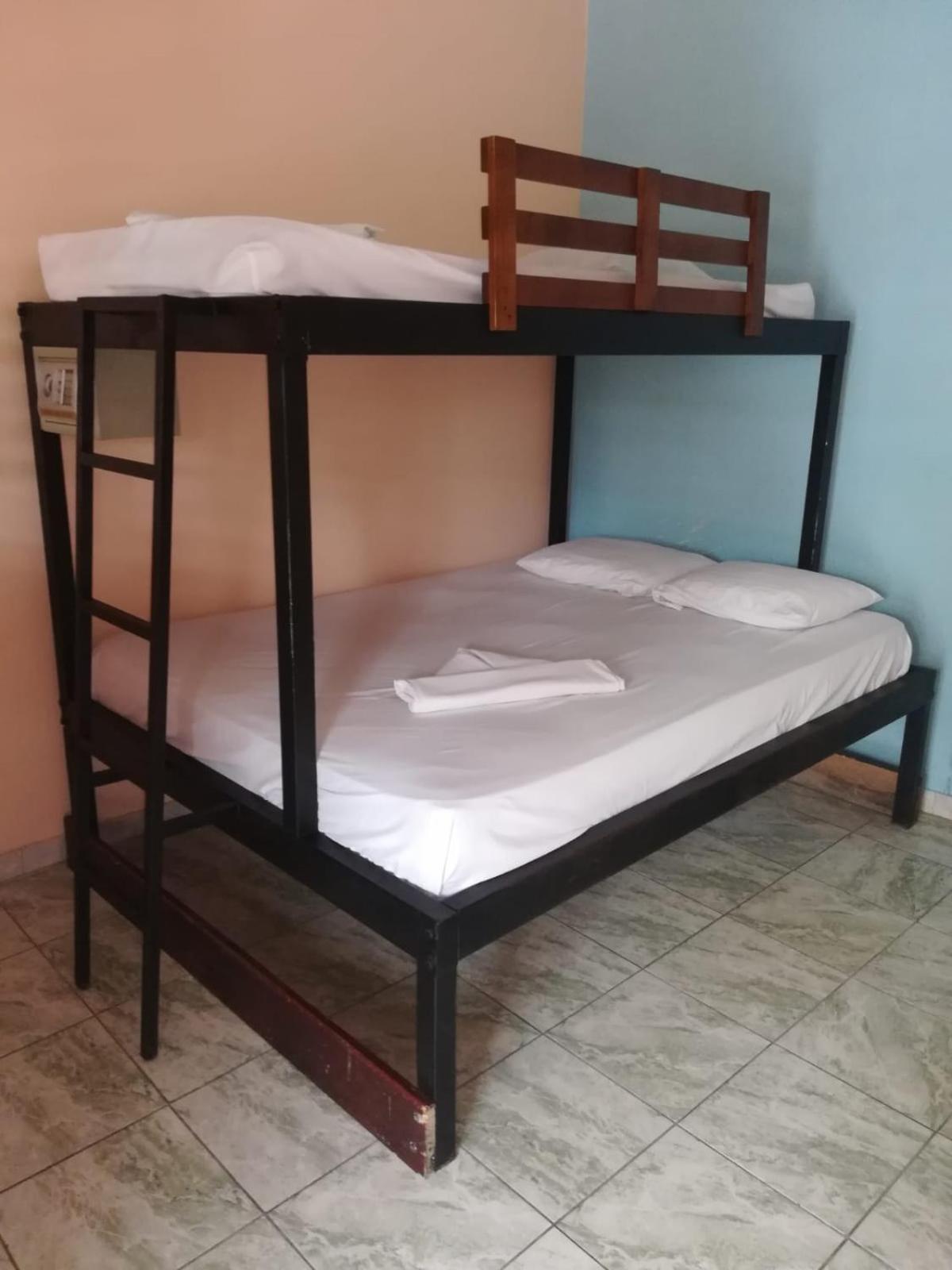Costa Linda Art Hostel Manuel Antonio Dış mekan fotoğraf