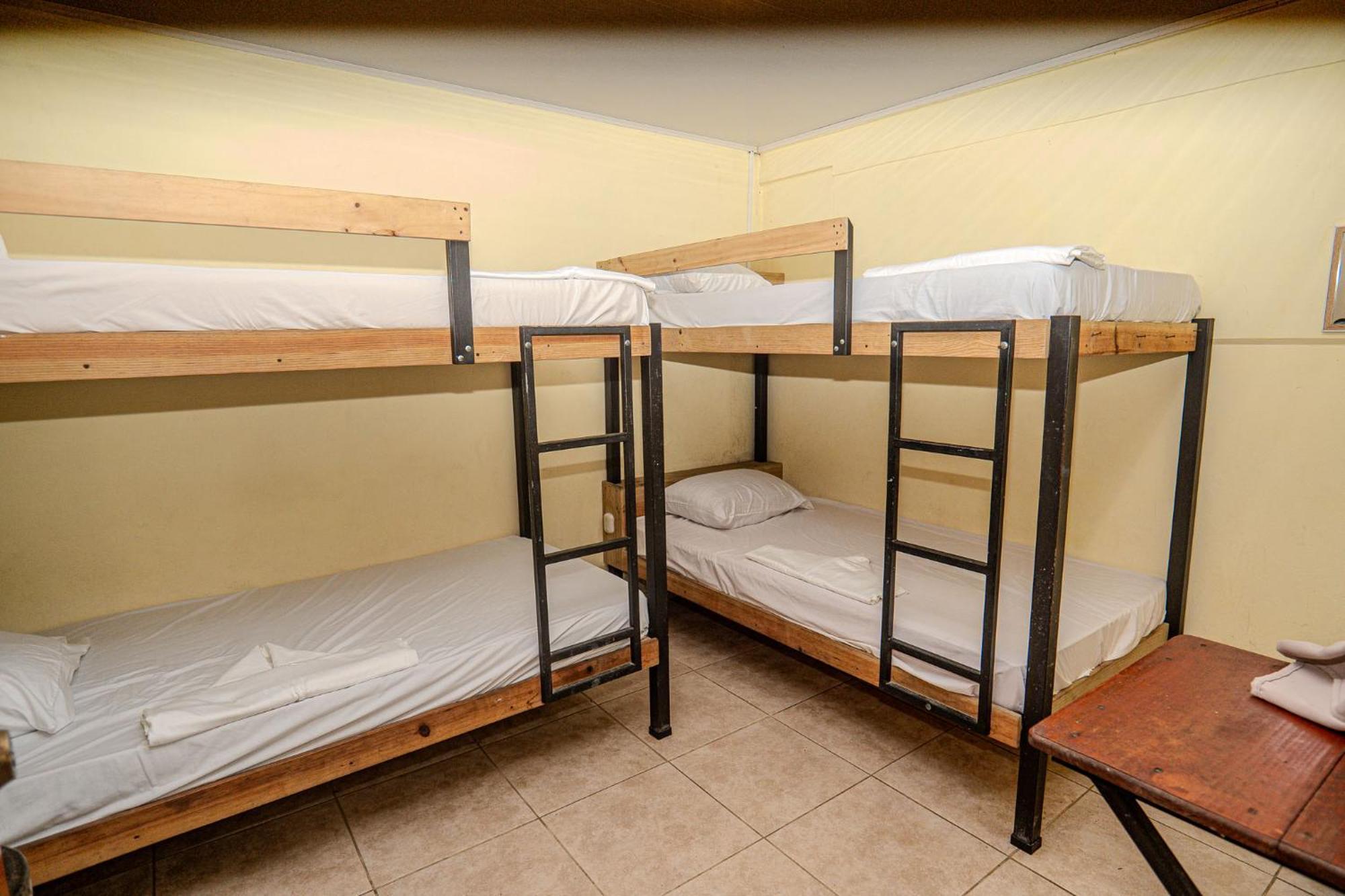 Costa Linda Art Hostel Manuel Antonio Dış mekan fotoğraf